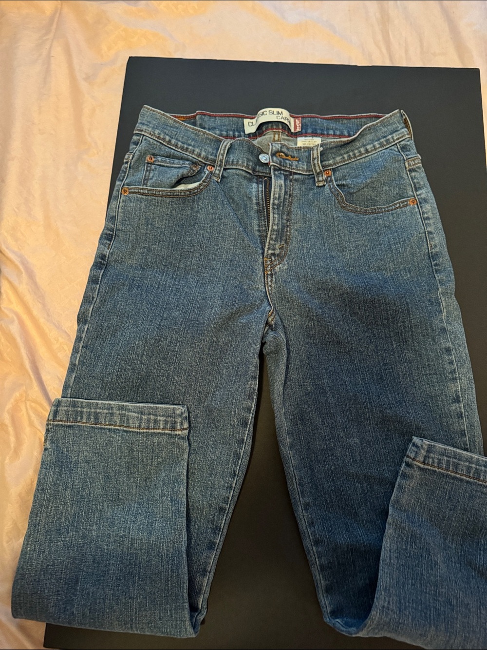 Levi's Straight Leg Women's Jeans in Medium Blue Denim